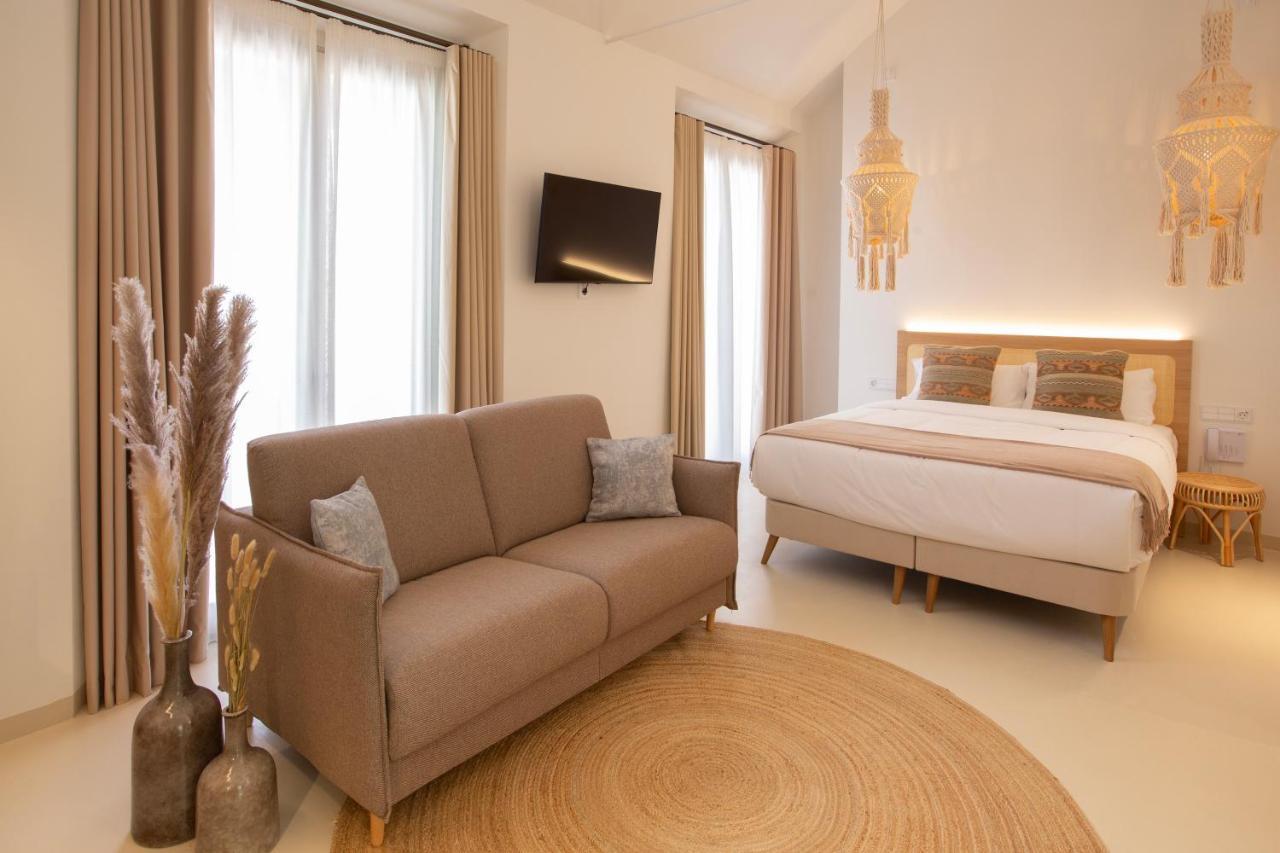 Alux Boutique Hotel Малага Экстерьер фото