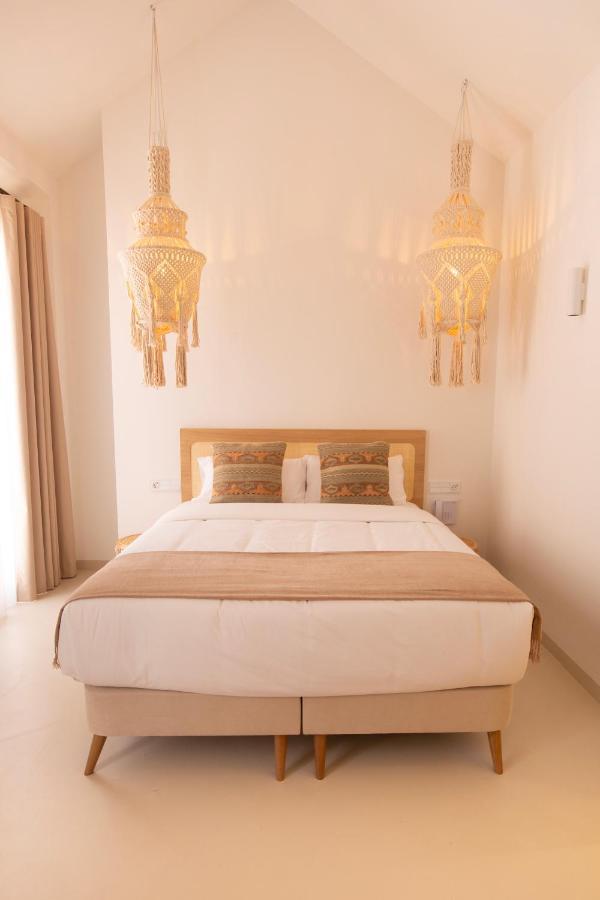 Alux Boutique Hotel Малага Экстерьер фото