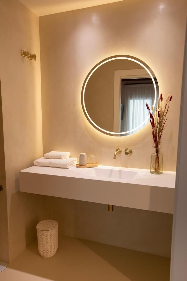 Alux Boutique Hotel Малага Экстерьер фото