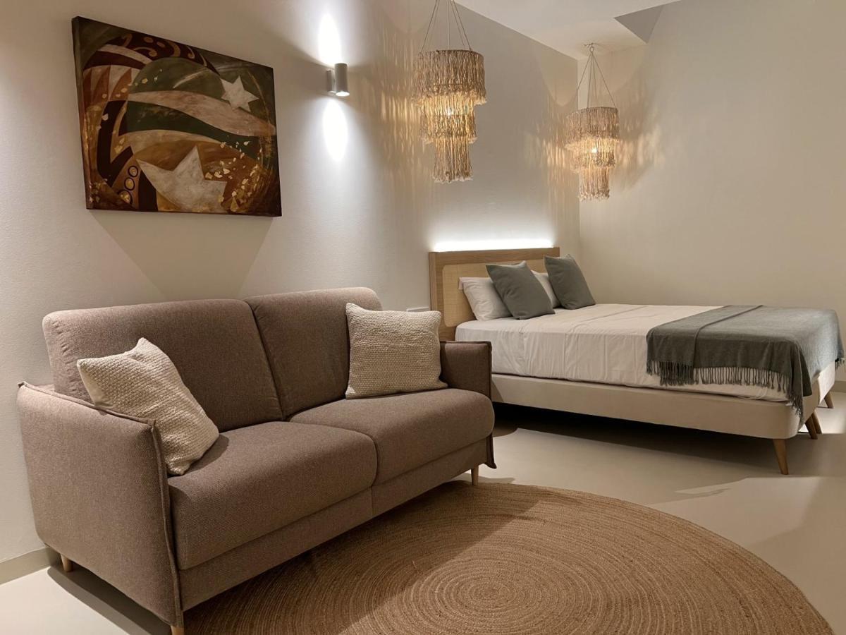 Alux Boutique Hotel Малага Экстерьер фото