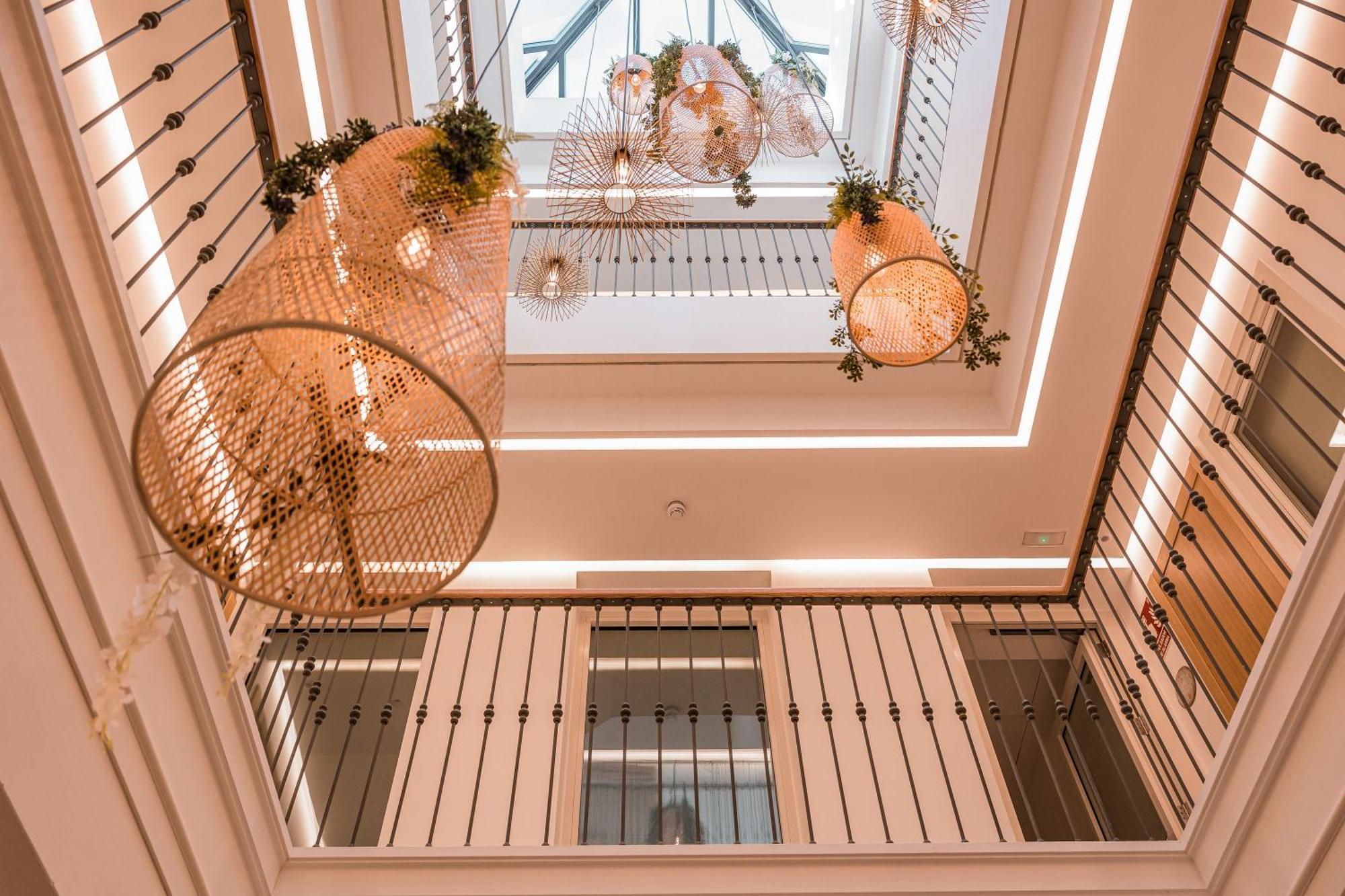 Alux Boutique Hotel Малага Экстерьер фото